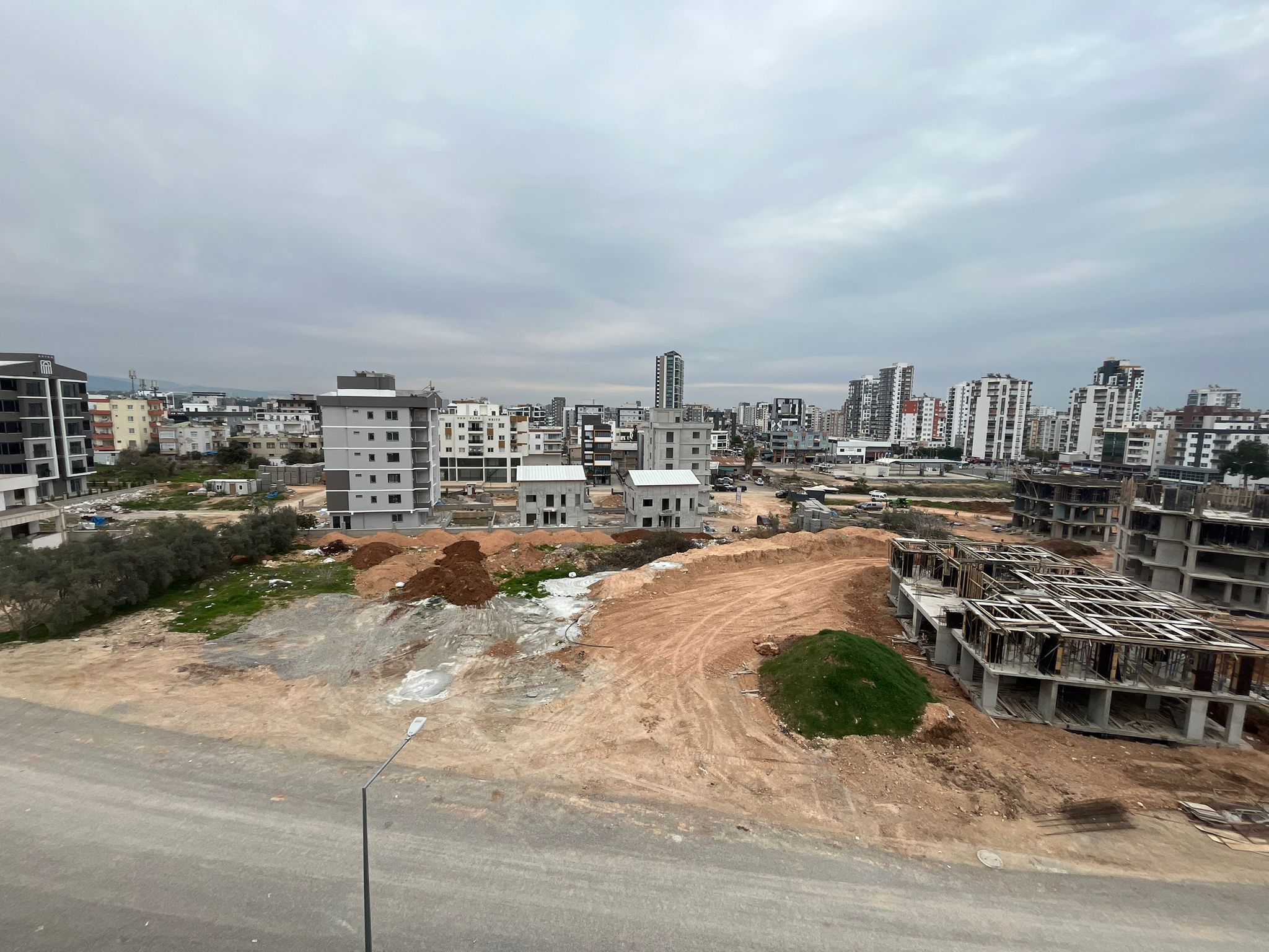 MEZİTLİ KUYULUKTA LÜX DAİRE 2+1 ÇİFT BALKON ÇİFT BANYO - MERSİN MEZİTLİ fotoğraf 37